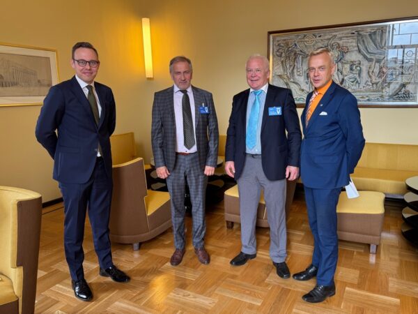 Tapaaminen työministerin kanssa